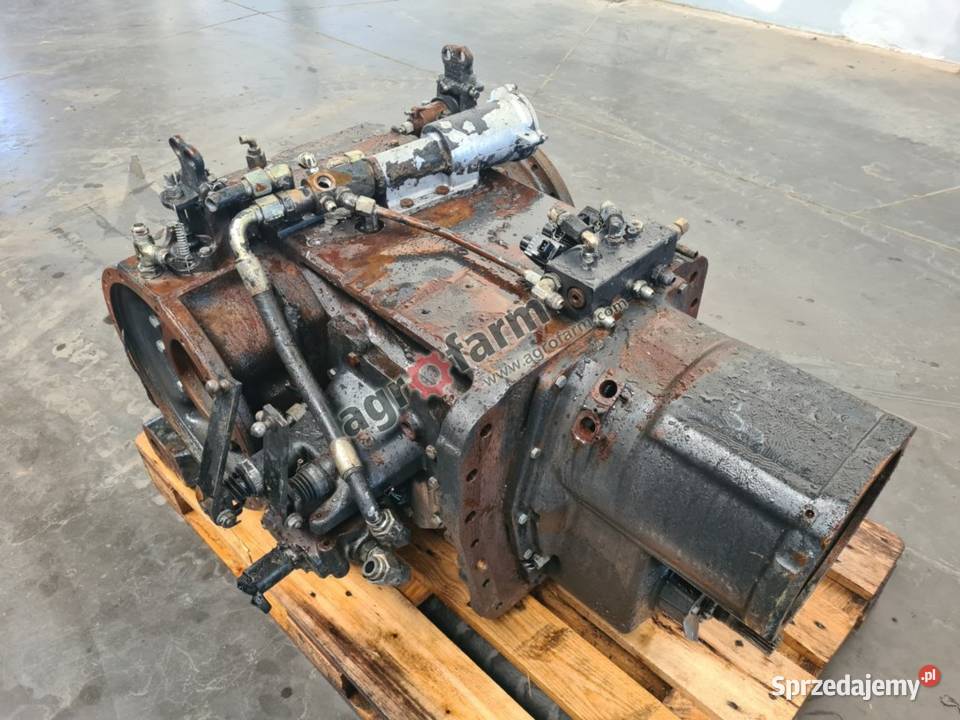 Tylny most Valtra 8550 8750 Byków