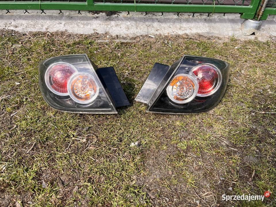 Mazda 3 BK 2003 tylne lampy POLIFT komplet osobowe Lampy tylne wielkopolskie Drawsko