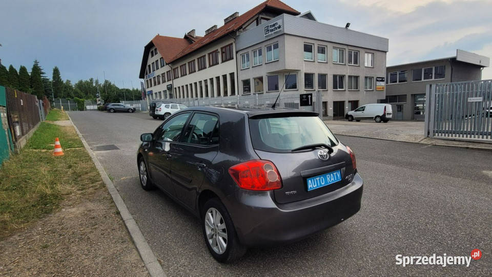 Toyota Auris Toyota Auris na raty bez BIK KRD Kraków