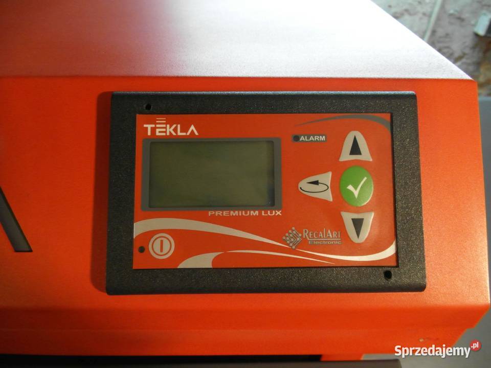 Kocioł z żeliwnym podajnikiem Tekla Draco Duo 25 drewno Budownictwo i akcesoria