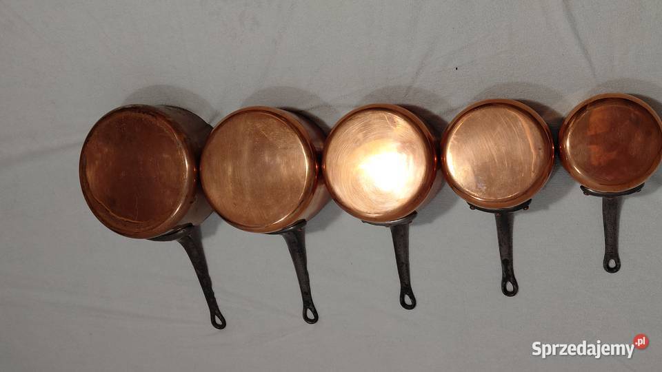 Zestaw pięciu Francuskich rondli miedzianych Krzykawa