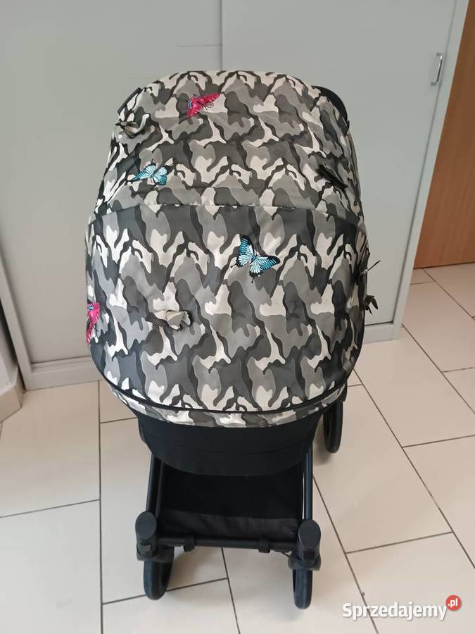 Wózek Cybex model Priam z serii Butterfly mazowieckie