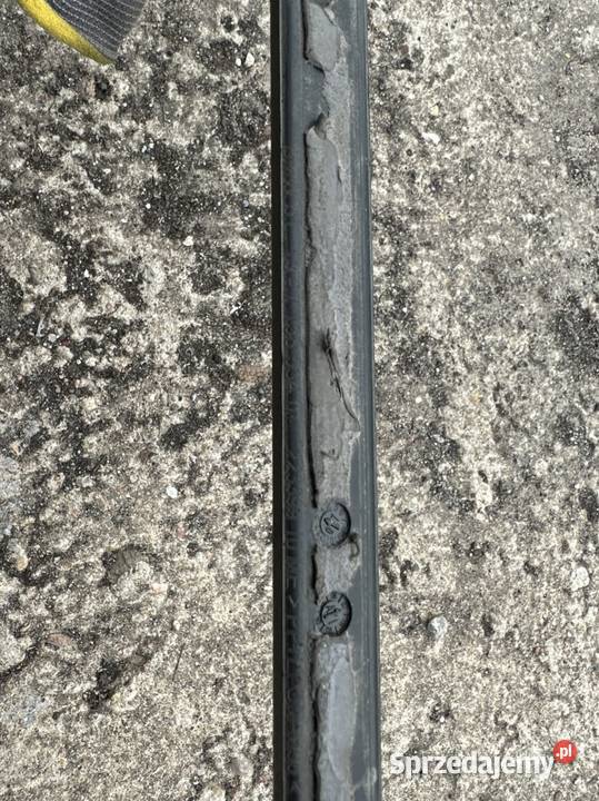 BMW X5 E70 Listwy drzwiowe prawy przód i prawy Listwy i nakładki