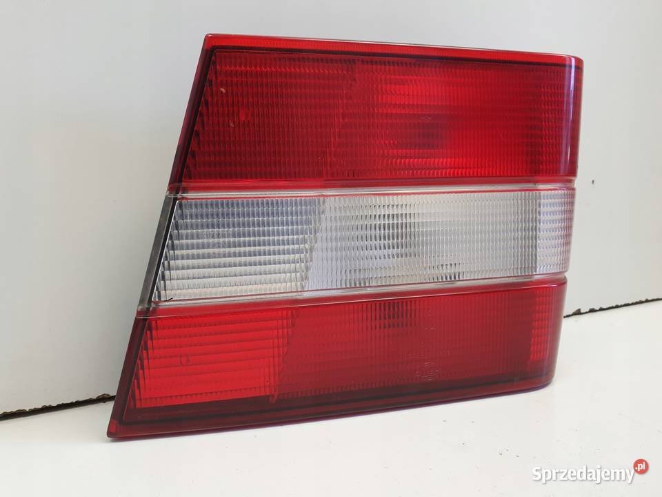 LAMPA PRAWA Volvo 940 960 TYLNA W KLAPĘ prawy osobowe lubelskie Chełm