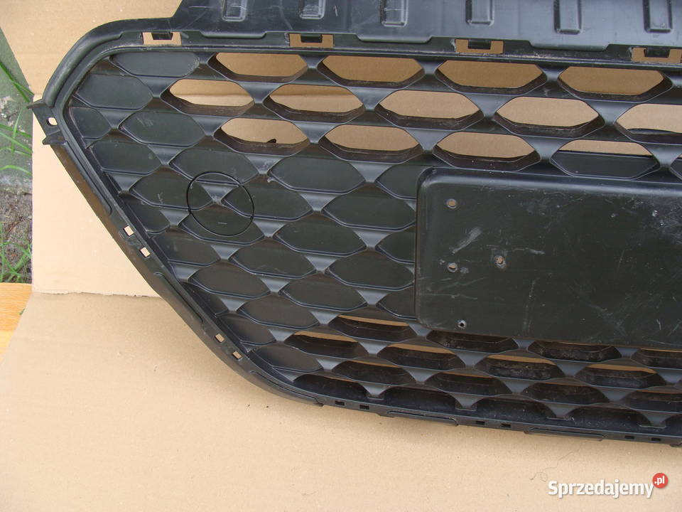 HYUNDAI I20 II ATRAPA KRATKA W ZDERZAKA PRZÓD Karoseria Goleniów