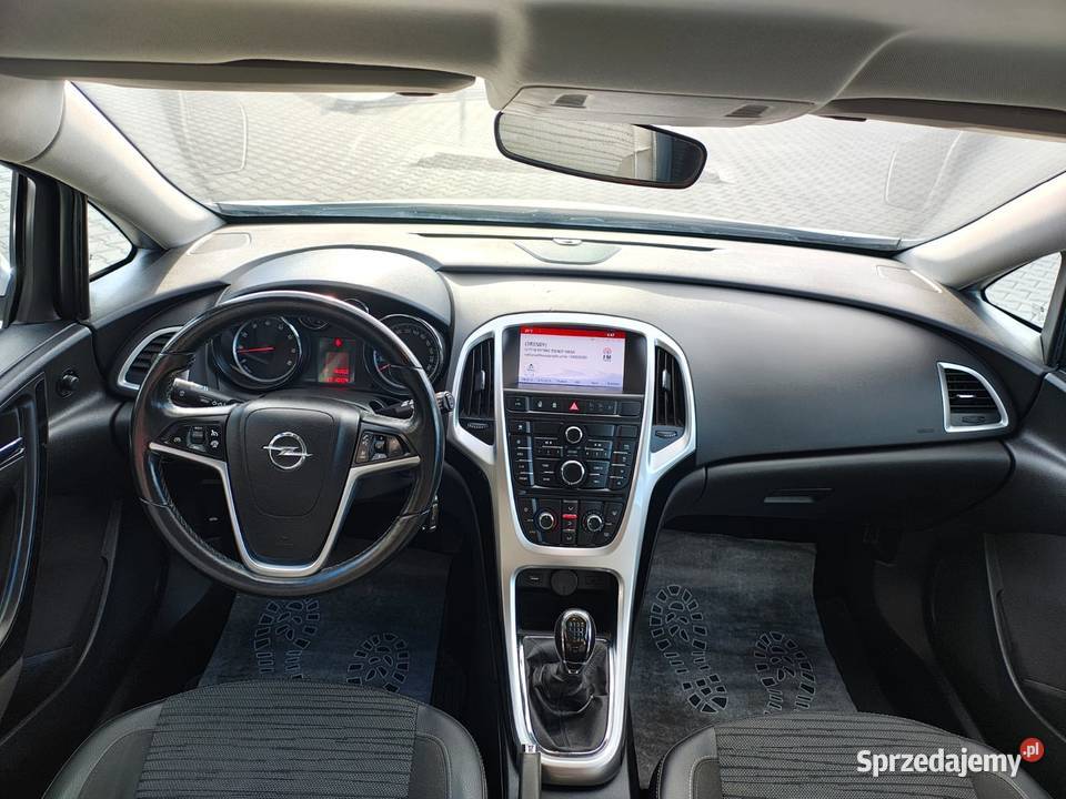 Opel Astra Sport Tourer 14BenzynaLPG Niski Astra sprzedam