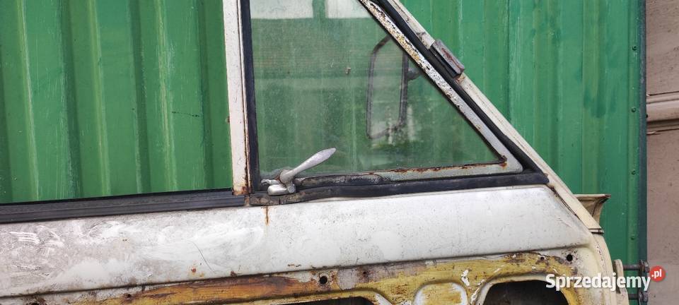 Syrena 105 drzwi lewe szyby klamki osobowe śląskie Kuźnia Raciborska