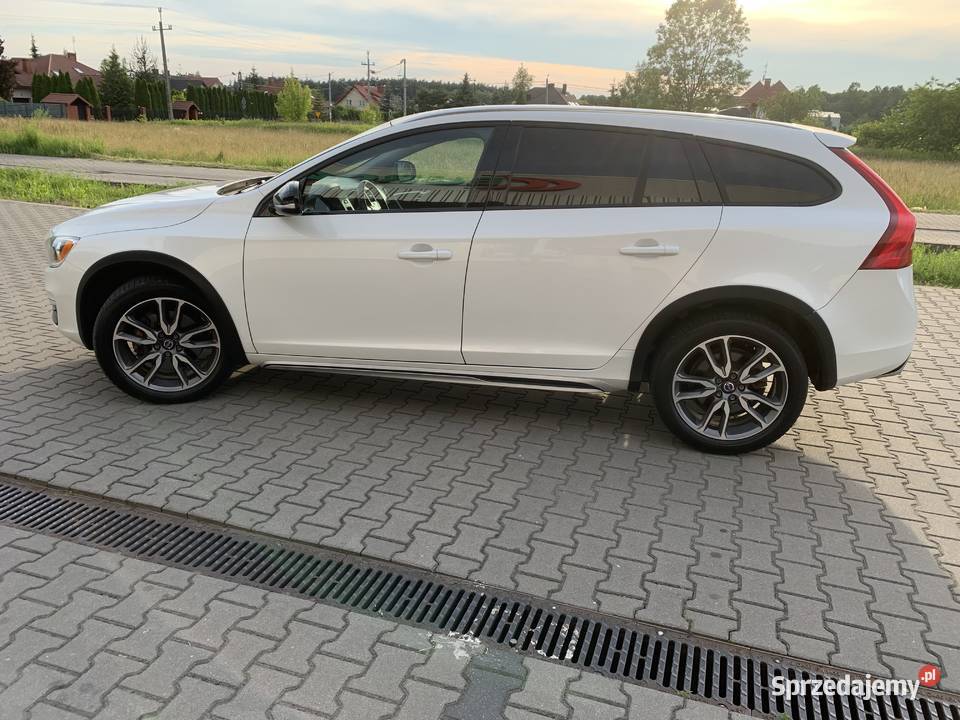 Volvo V60 Cross Country T5 AWD Momentum Mińsk Mazowiecki