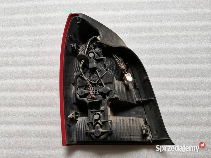 Lampa Prawy Tył Tylna Prawa Nissan Primera P12