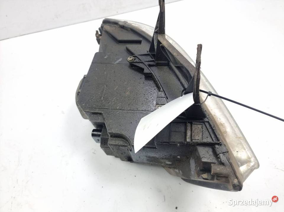 LAMPA PRAWA PRZÓD VOLKSWAGEN TRANSPORTER T5 Lipno