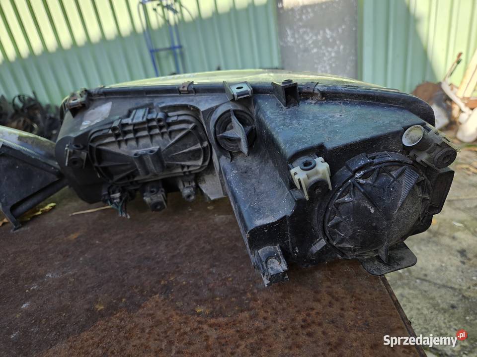 Lampy przednie Mazda 6 osobowe Łagów