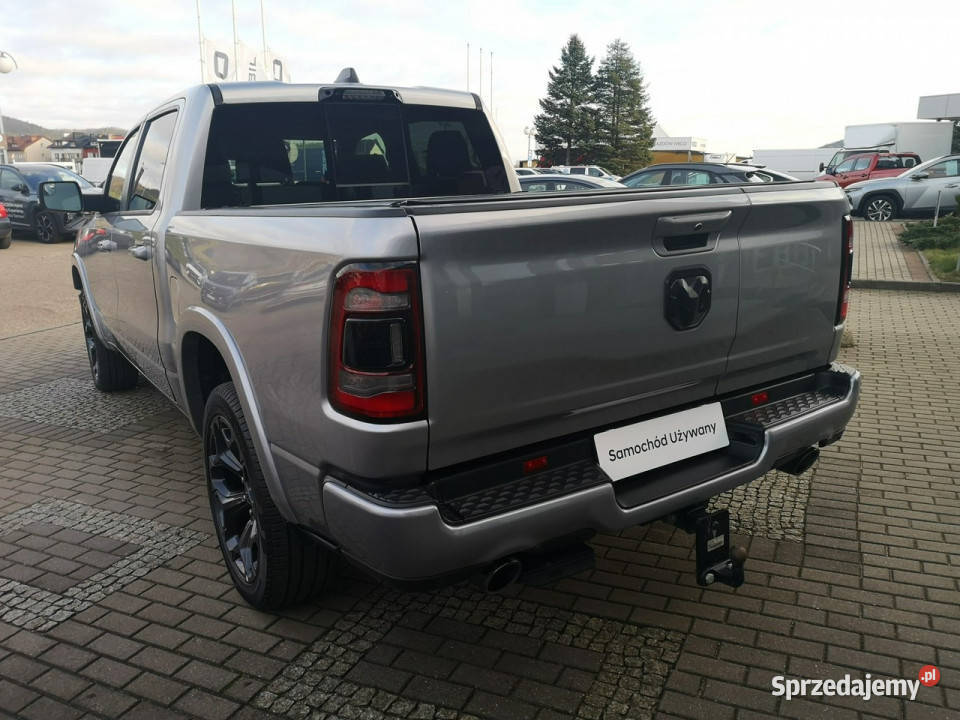 RAM 1500 1500 57 V8 401 LPGLIMITEDBLACK SalonPL kamera cofania