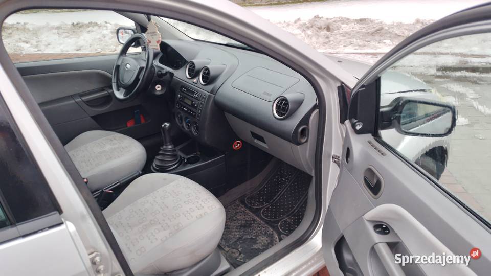 ford fiesta 14 benzyna manualna Fiesta Kalisz