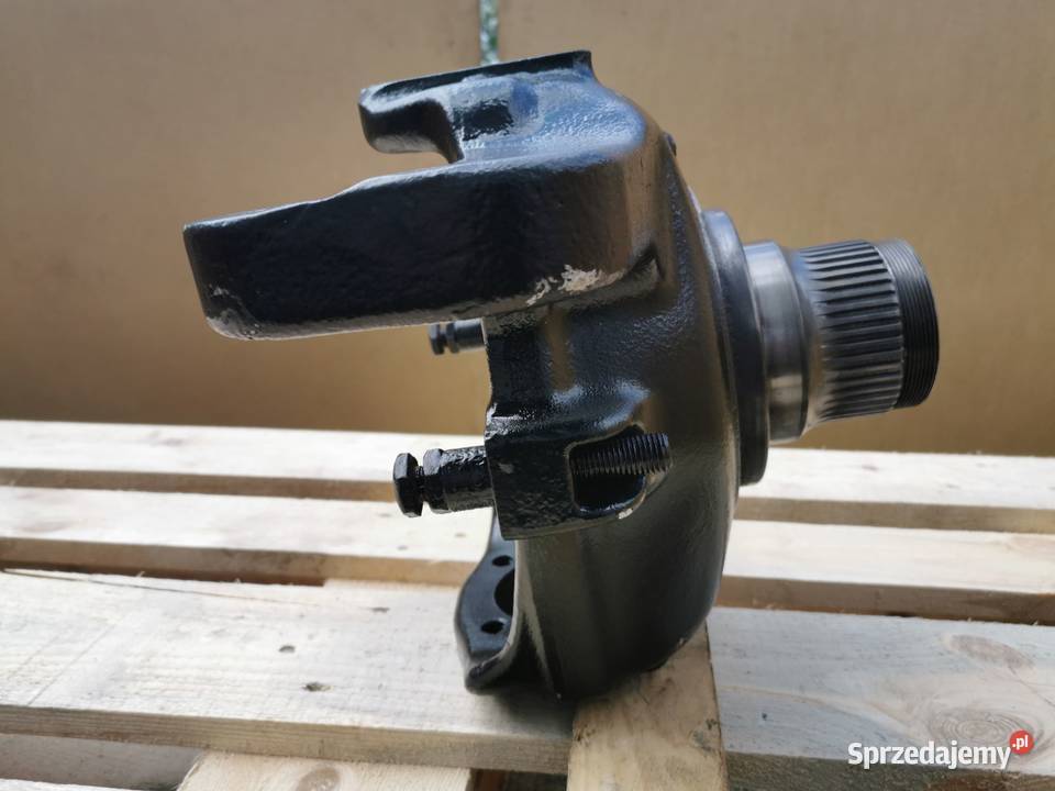 Zwrotnica lewy tył Cat TH 220B Carraro Wilkowo