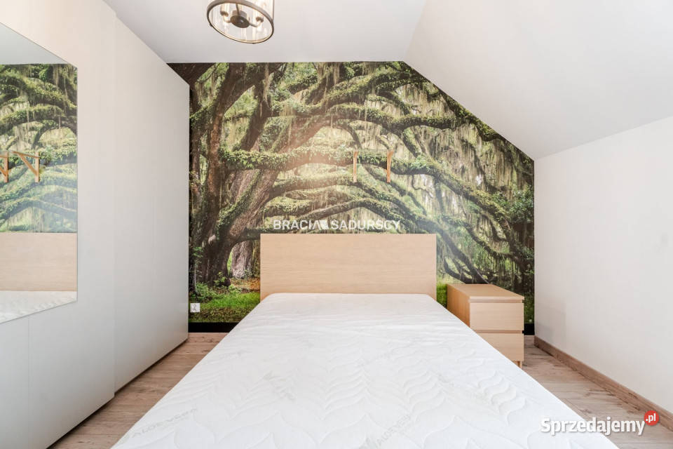 Sprzedaż mieszkania 6657m2 3 pokoje Wieliczka 10890zł/m2