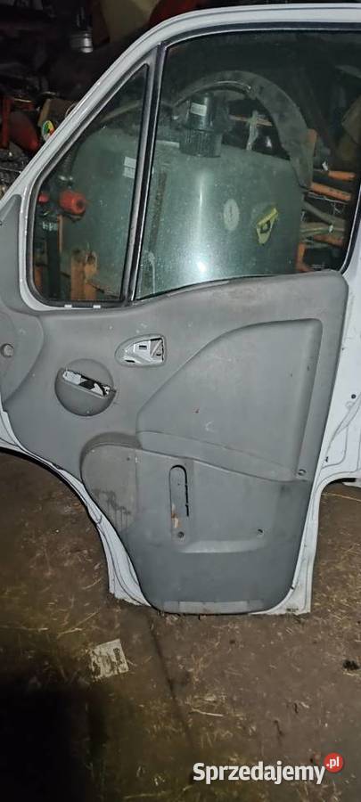 Boczek prawy master Movano interstar wielkopolskie Czajków sprzedam