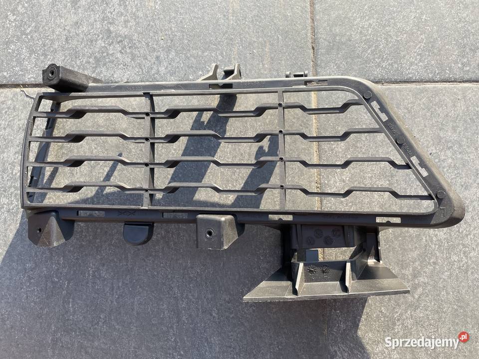 Kratka zderzaka przednia lewa BMW F30 Nowa OEM Goszczanów