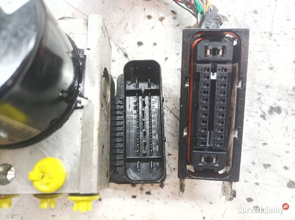 POMPA ABS 445100D110 06210212114 Toyota Yaris II Motoryzacja sprzedam