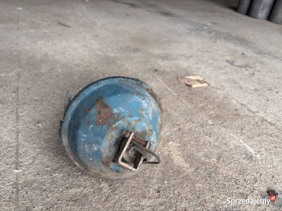 PRL lampa wisząca magazynowa vintage garażowa Kosianka-Boruty