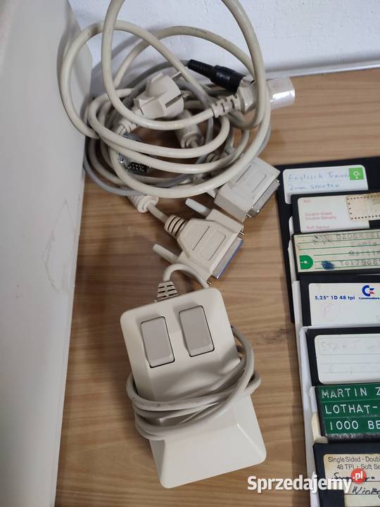 Commodore PC 10III PC 20 III z monitorem kpl Myszków sprzedam