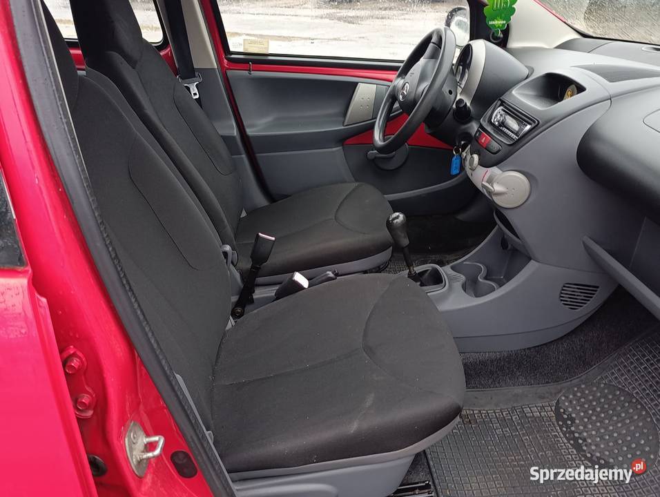 Salon PolskaNiski przebieg 5d 10 VVTi 68 Aygo Warszawa