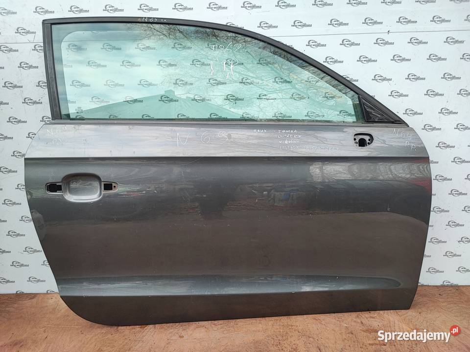 AUDI A1 I 8X Drzwi prawy przód 120 mikronów osobowe Kielce