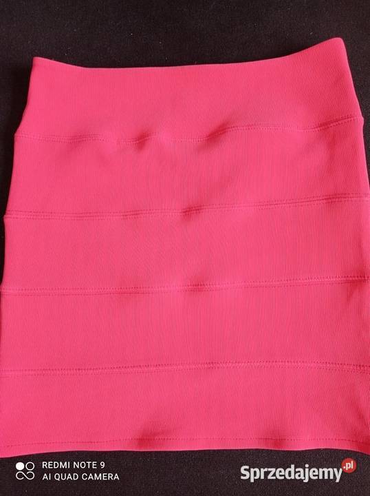 Malinowa spódnica Hajnówka