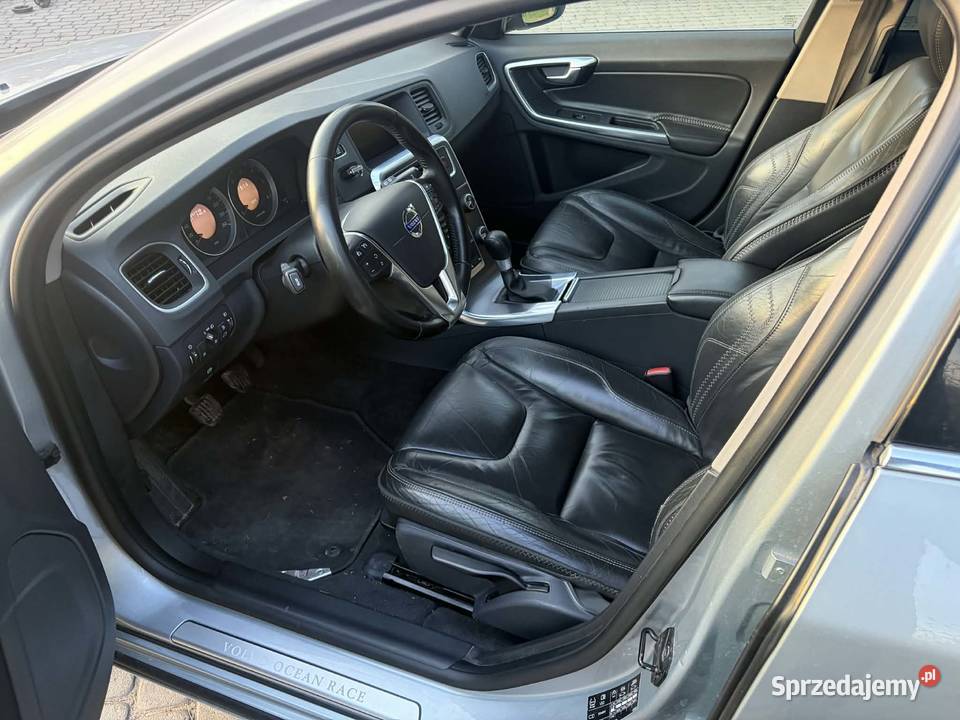Volvo V60 16 DRIVe Turbo 2012r stan Rok produkcji 2012 Białystok