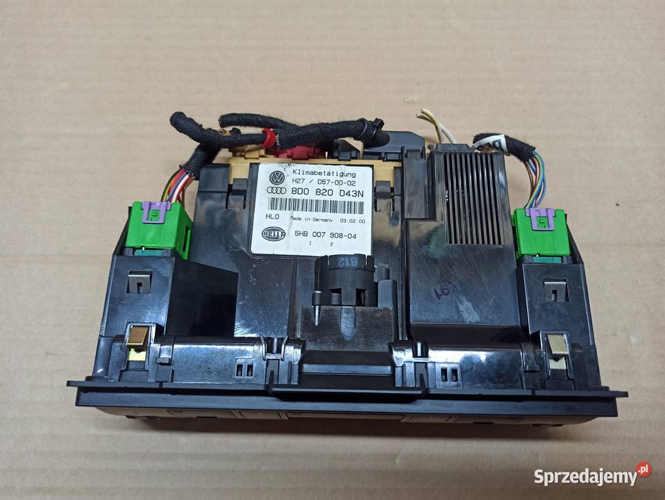Panel Nawiewu 8D0820043N Audi A4 B5 5HB00790804 osobowe Bolesławiec