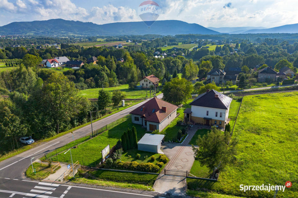BLACK WEEKS Dom z poddaszem użytkowym 175m2 Rok budowy 2001 Sprzedaż Bulowice