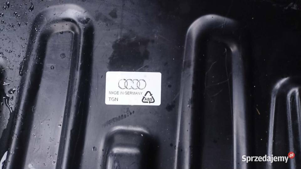 Box dachowy bagażnik Audi line 600 platinum