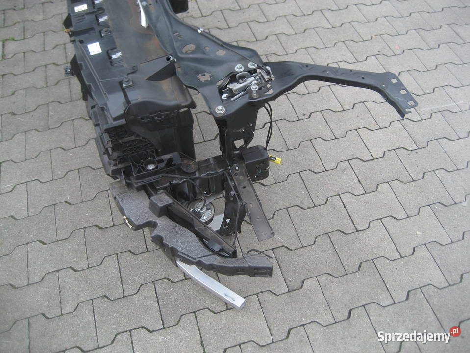 bmw x1 u11 2226r pas przedni zamki belka 7011116 Rakoniewice