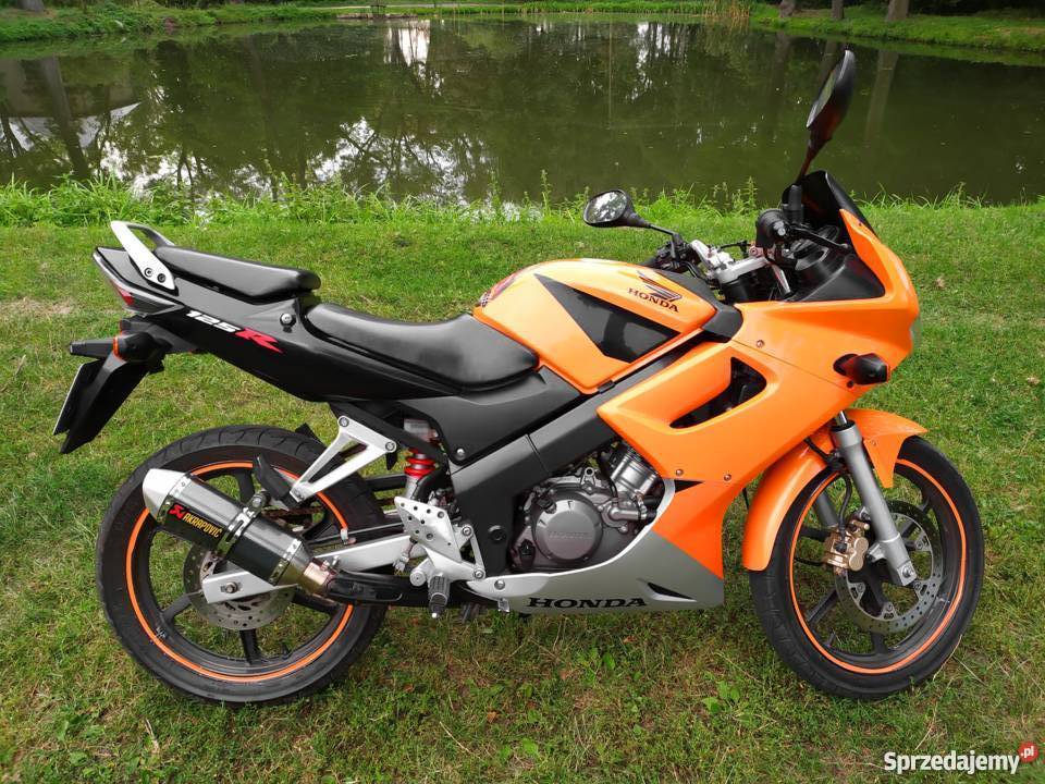 Honda CBR 125r SUPER STAN 125cm3