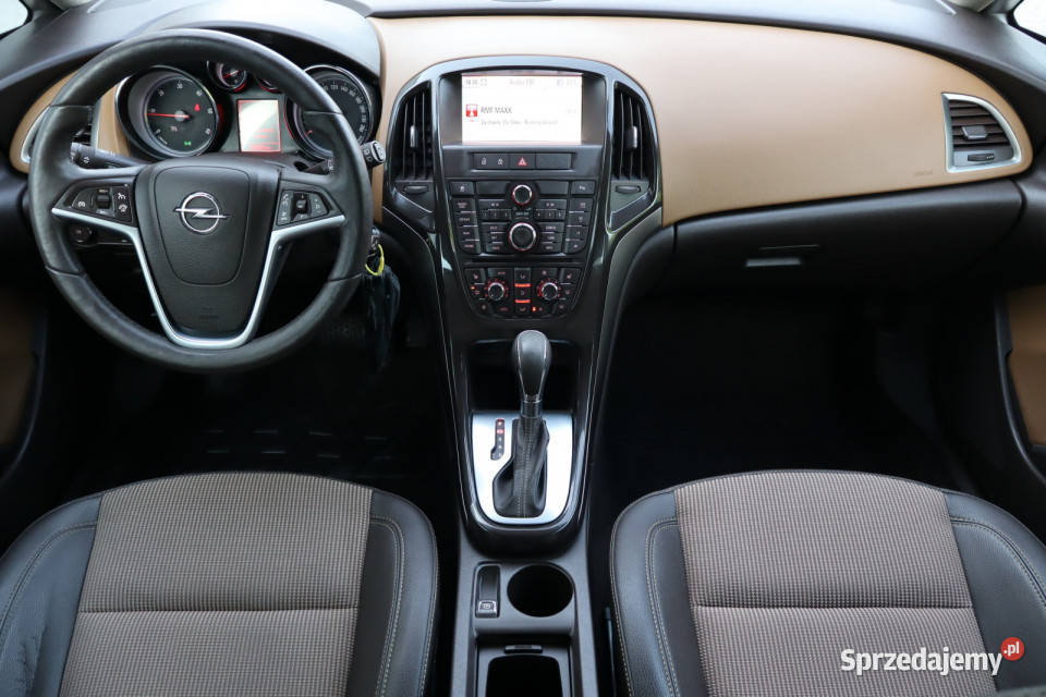Opel Astra 20 CDTI skórzana tapicerka Zabrze
