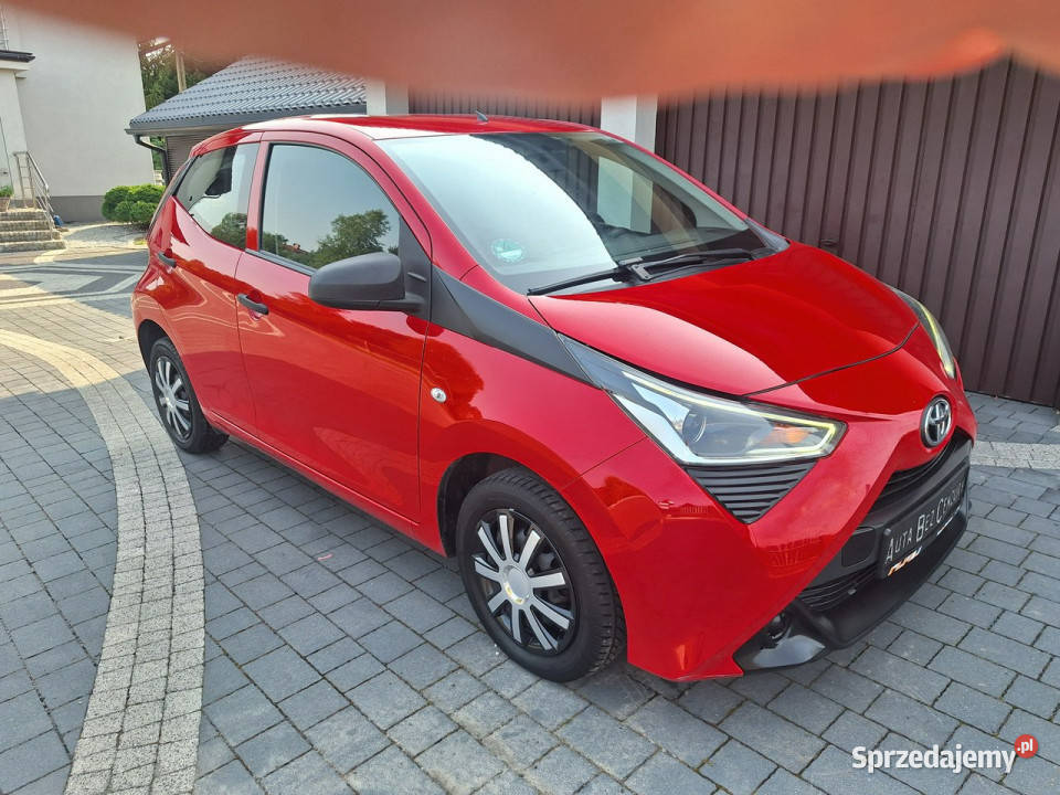 Toyota Aygo 10i 72 X Serwisowana VAT23 II 2014 pełny VAT Aygo Mysłowice sprzedam