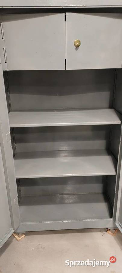Metalowa szafa narzędziowa pancerna zamykana z Magazynowanie Chocianów