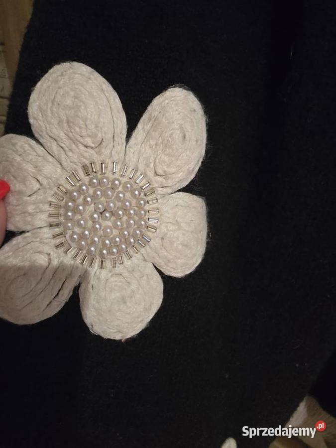 Nowy sweter wysadzany kamieniami Bytom