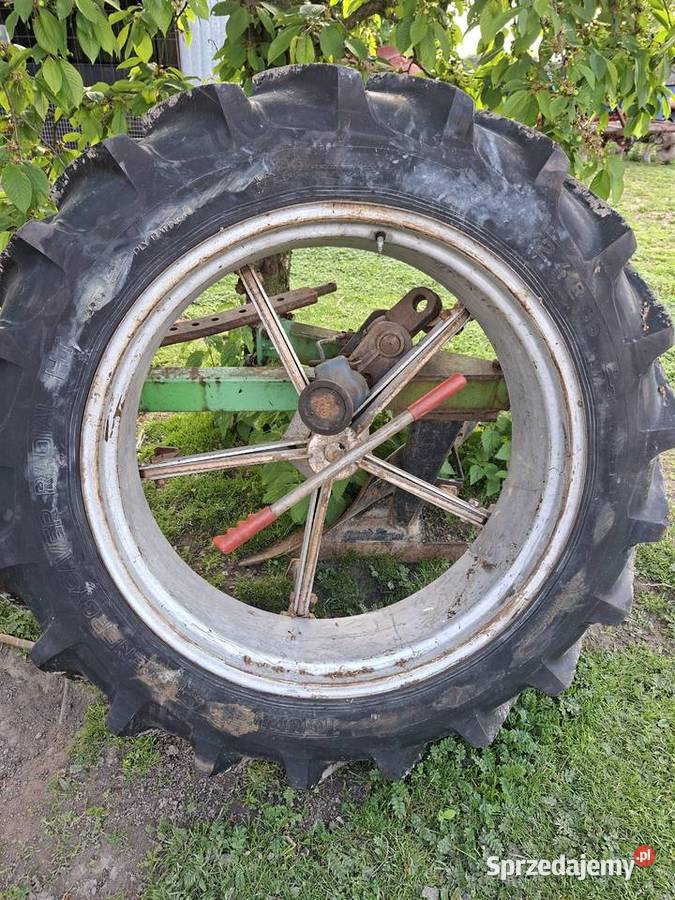 Sprzedam opony z felgami zetor 7211 Pozostałe Jerzmanowice