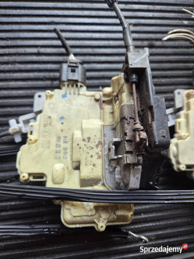 Zamki drzwi Passat b6 Łagów