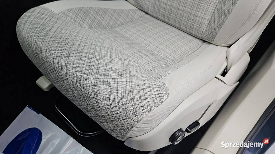 Volvo XC 60 20 B4 B Core Z Polskiego Salonu