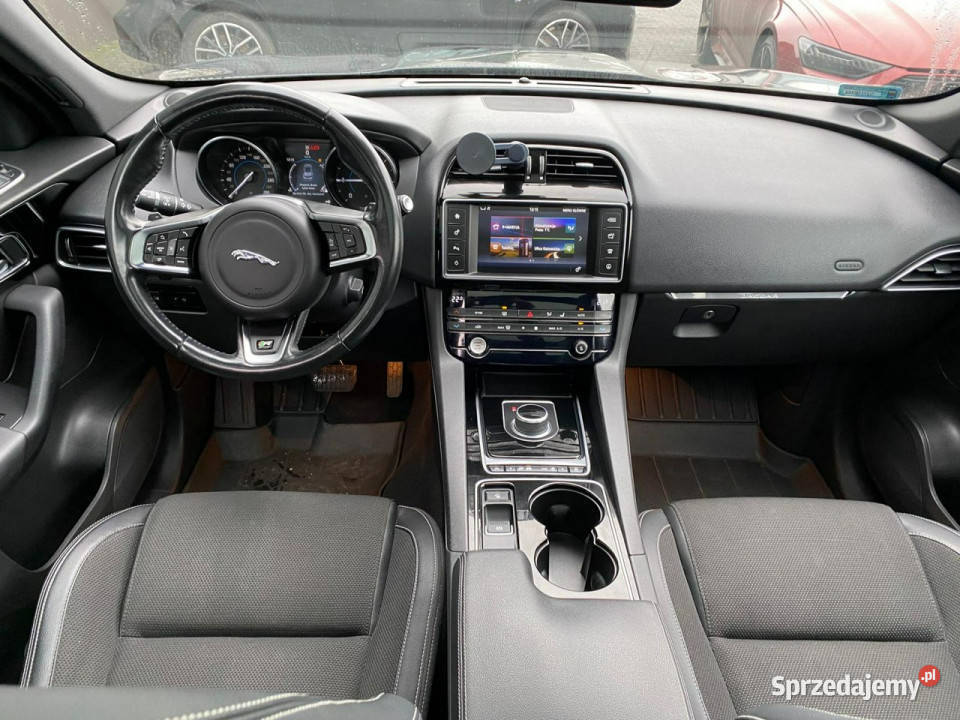 Jaguar FPACE panorama full led el klapa navi wielofunkcyjna kierownica śląskie