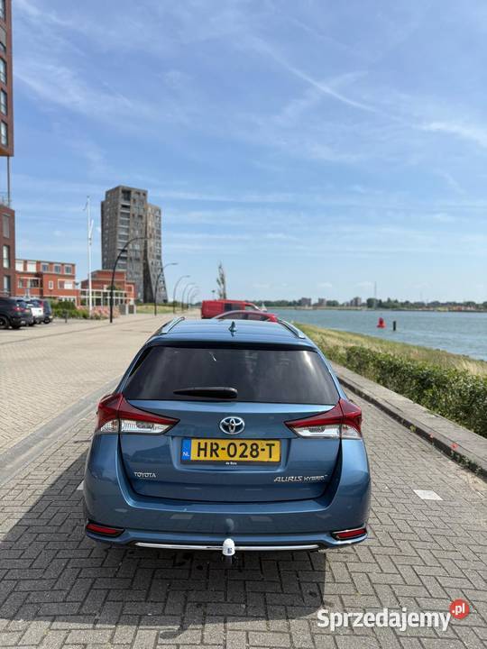 Toyota auris 18 hybryda panorama Radom