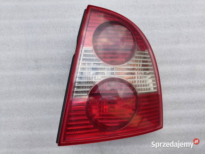 Lampa Prawy Tył Tylna Prawa VW Passat B5 Sedan prawe