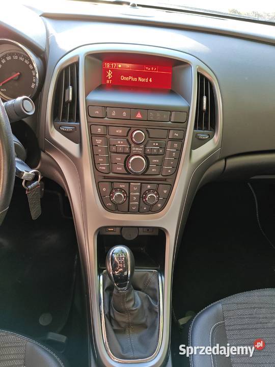 Opel Astra J sedan 14 turbo LPG 140 Rok produkcji 2017 pomorskie Gdynia