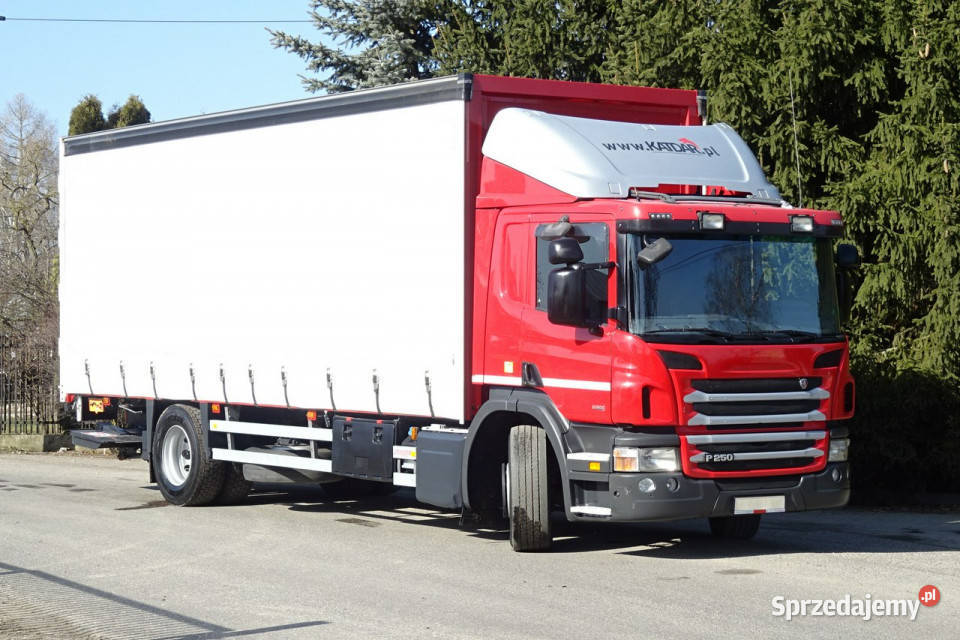 Scania P250 Euro 6 sypialna firanka wys260 winda tempomat Samochody ciężarowe Góra Kalwaria