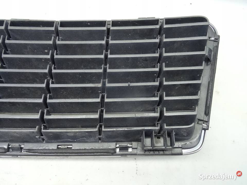 4D0853651M AUDI S8 D2 9902 GRILL ATRAPA MASKI Przemęt
