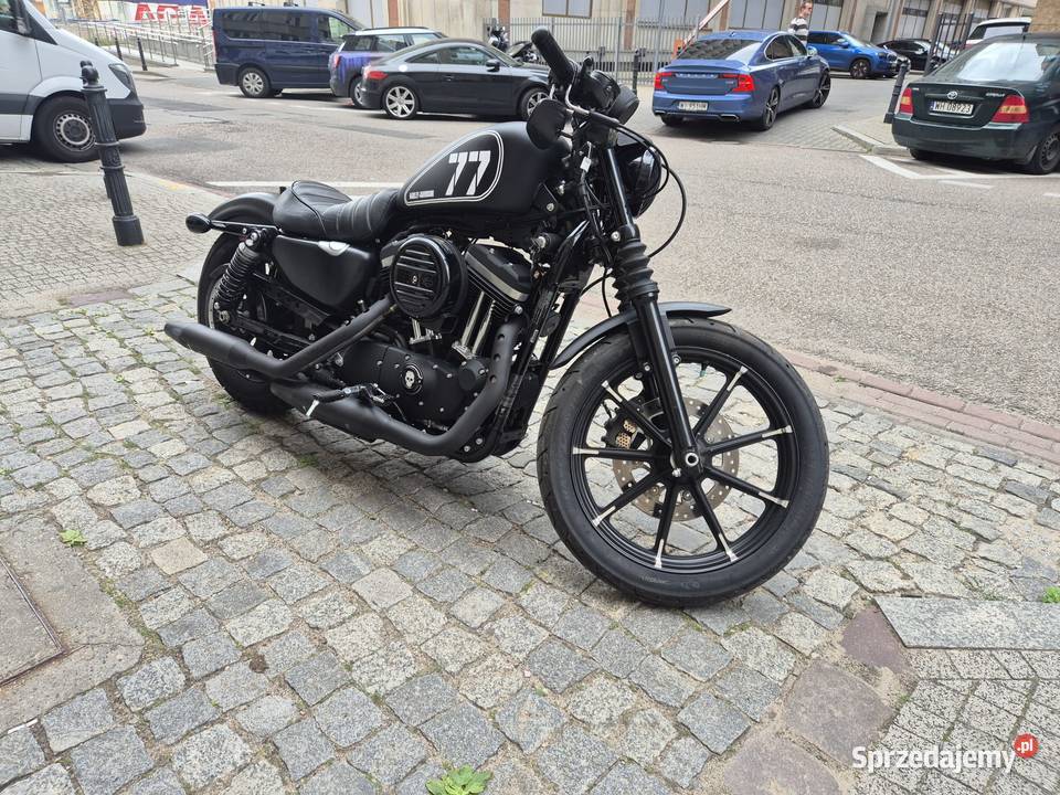 HarleyDavidson Sportster Iron 883
