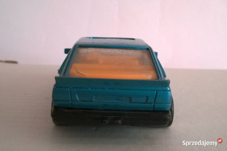 Stara Zabawka Samochód Model Saab 900