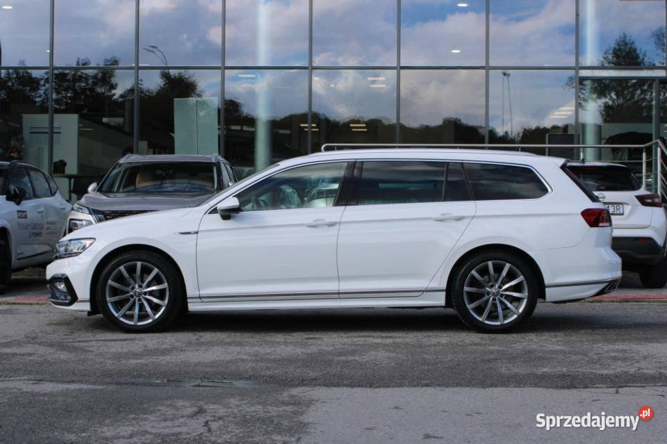 Volkswagen Passat 2022r ACC Navi Skóra Hak FV23 nieuszkodzony Motoryzacja sprzedam