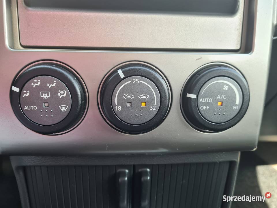 Nissan XTrail 25 benzyna 4WD Skóry 2 sztuki w podgrzewane fotele Olsztyn